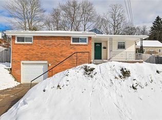 910 4th St, Baden, PA 15005