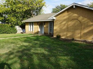 1836 Bolingbroke Pl, Fort Worth, TX 76140