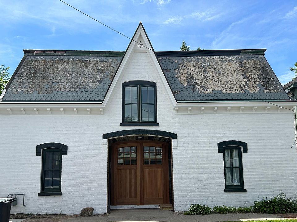 1st image of 15 Franklin St