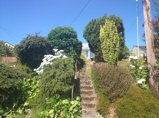 2573 24th Ave W, Seattle, WA 98199