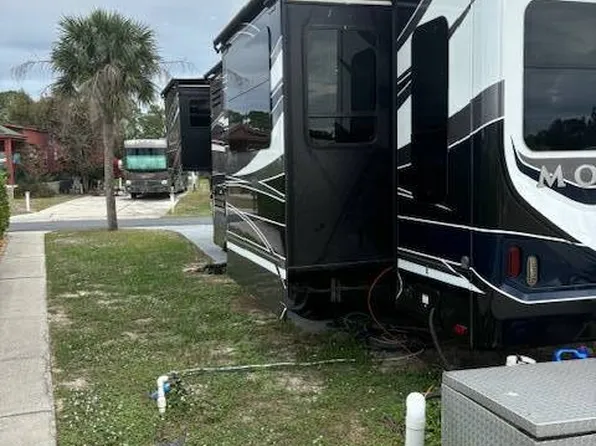 43 Oak Ridge Cir, Lake Placid, FL 33852