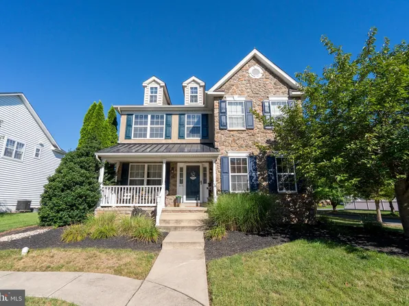 1171 Morgan Hill Dr, Pennsburg, PA 18073