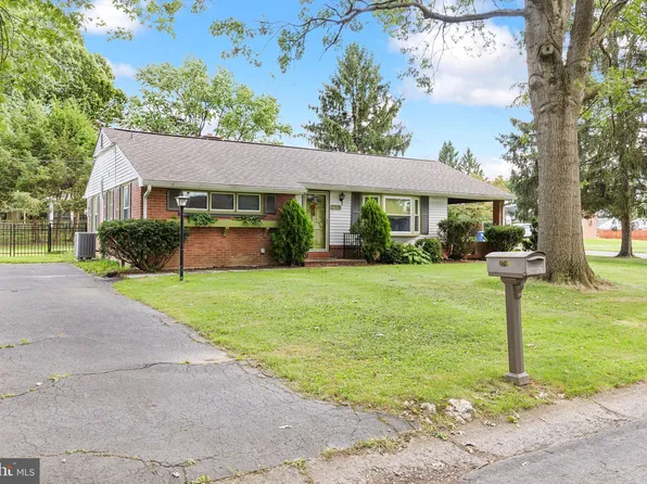 2704 Kimberly Rd, Lancaster, PA 17603