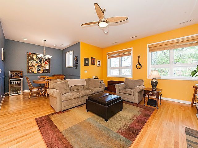 1st image of 4164 N Lincoln Ave Unit 2S