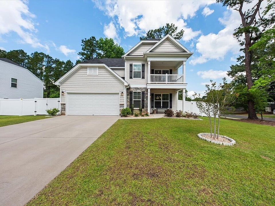 1st image of 102 Ashley Cove Way