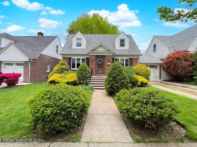 63 W Raleigh Ave, Staten Island, NY, 10310