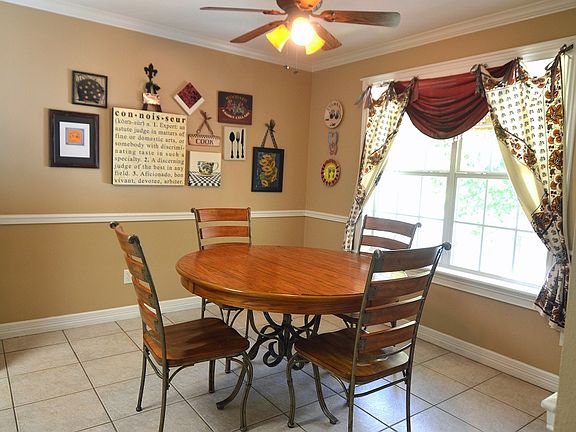 3rd image of 4102 Settlers Way