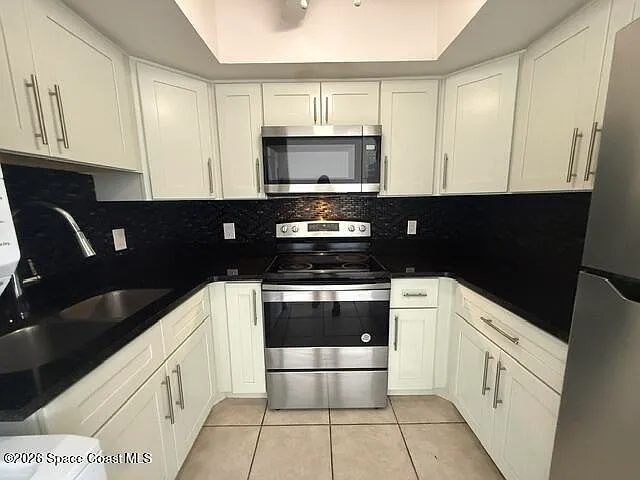 837 Hickory St #3 — Photo 8