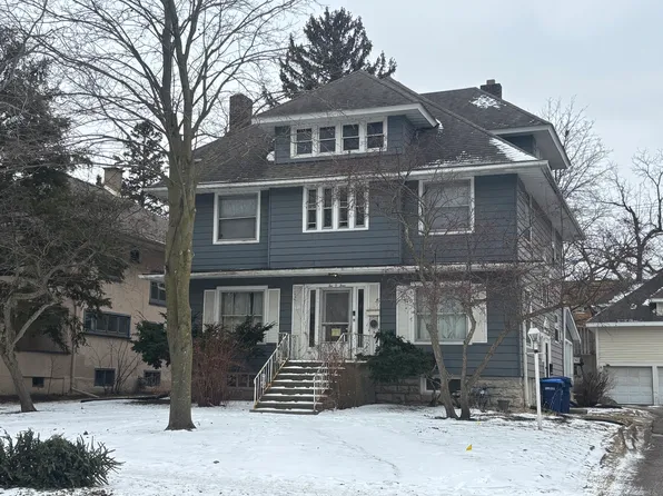 204 W Locust St, Dekalb, IL 60115