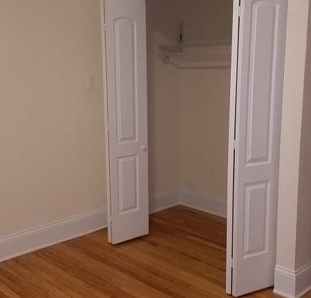 4th image of 4748 S Woodlawn Ave Bsmt 1