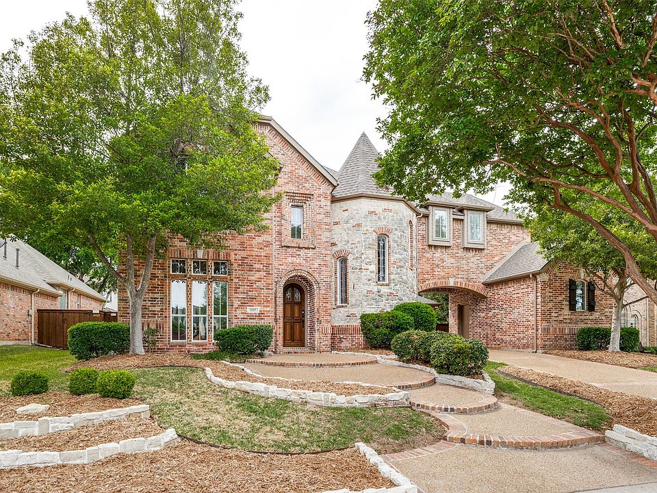 1st image of 607 Granbury Dr