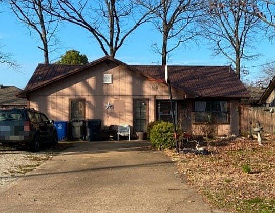 1st image of 4708 Samantha Ave