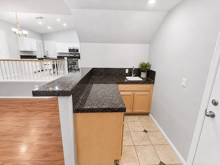 249 Jessica Grove St — Photo 8