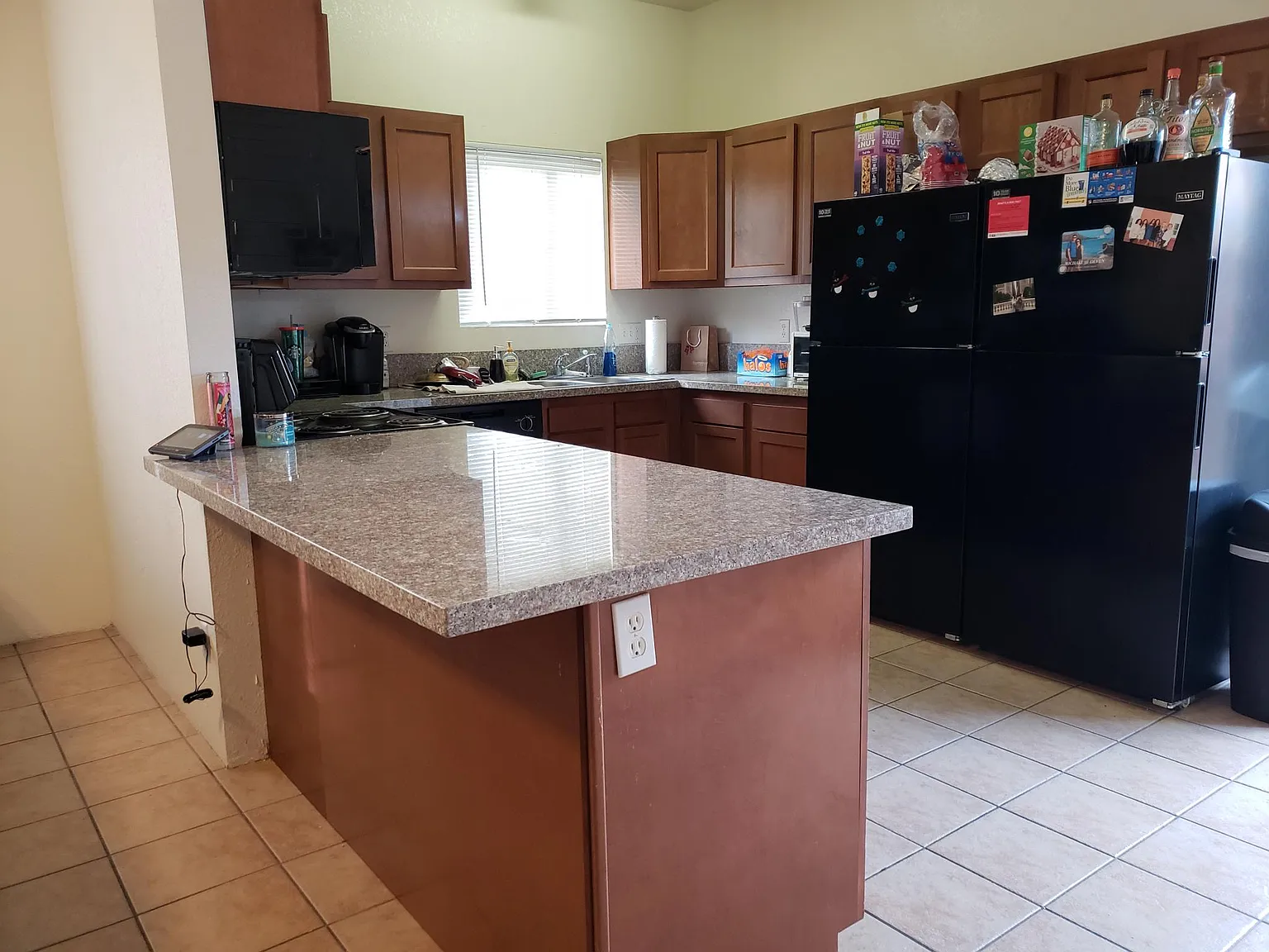 842 E Lester St — Photo 2