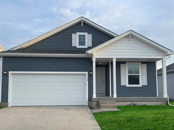 609 E Bear Dr, Tiffin, IA 52340