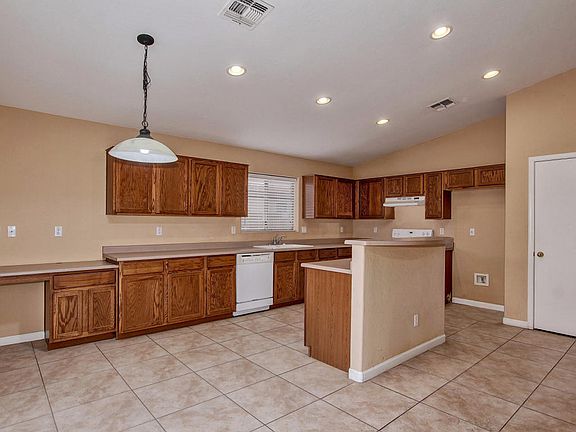 5th image of 40156 N Vincenza St