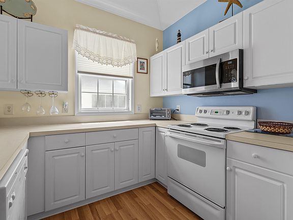 5th image of 901 W Port Dr. #2012