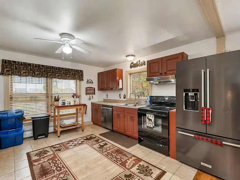 23 Red Gate Ln — Photo 6