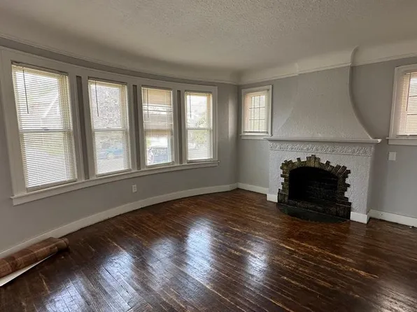 12608 Santa Rosa Dr, Detroit, MI 48238