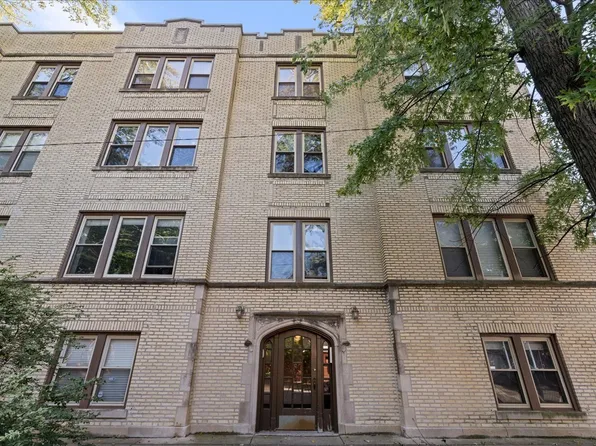 3107 W George St APT 2, Chicago, IL 60618