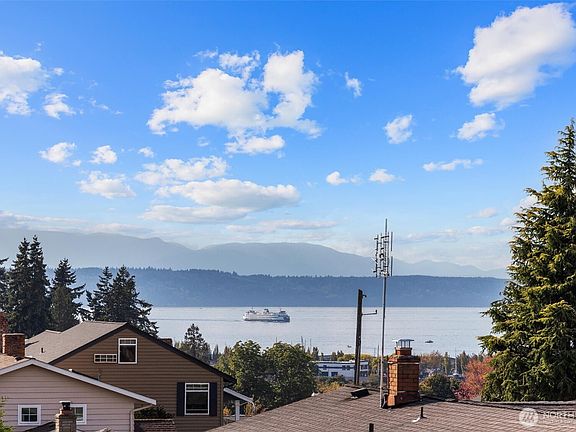 3rd image of 814 6th Avenue S