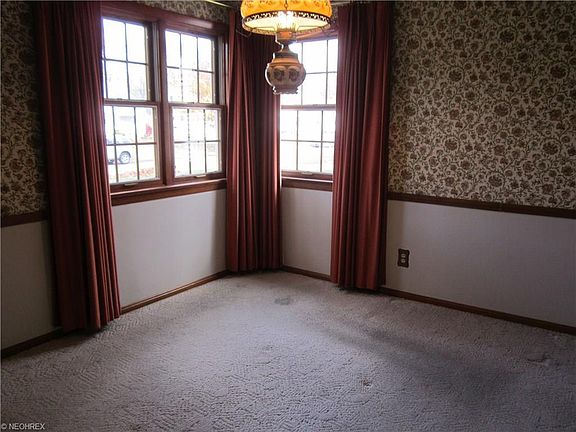 4th image of 517 Harvard Ave