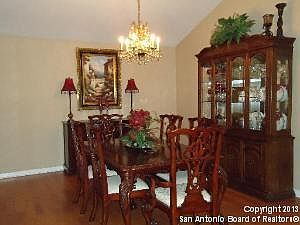 4th image of 2947 Quail Oak St