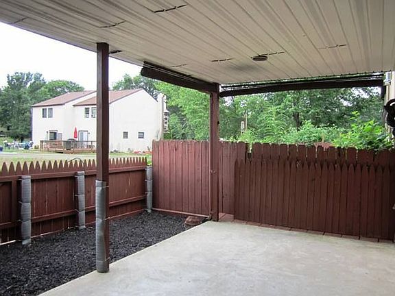 Patio & Fenced Yard