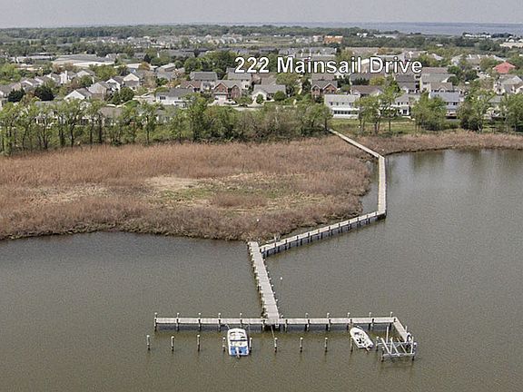 3rd image of 222 Mainsail Dr