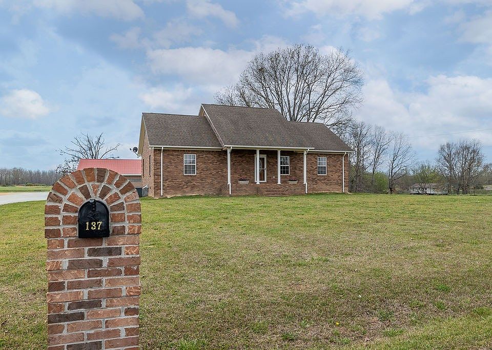 1st image of 137 Piney Rd