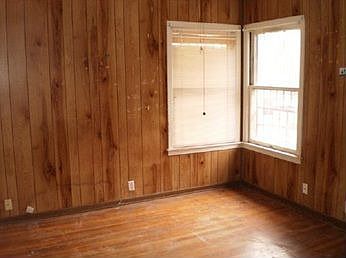 3rd image of 211 Cox Ave