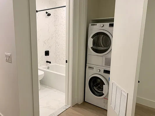 Rented by Starts New York Realty LLC | media 21