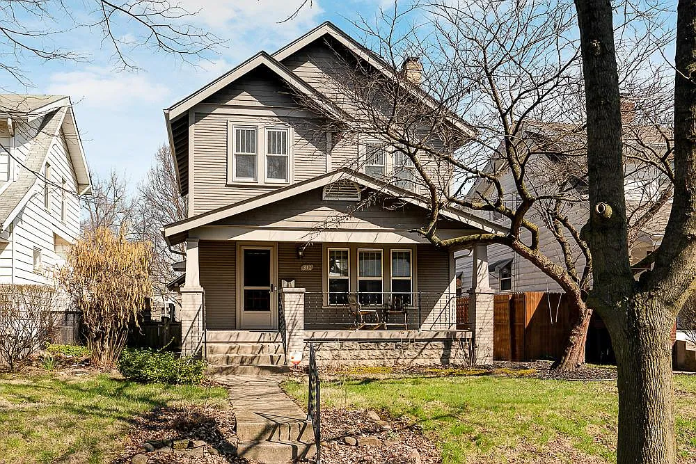312 Southwood Ave photo 1