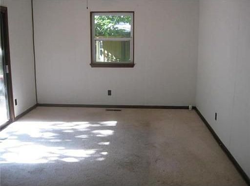 2nd image of 12 Duvall Ln