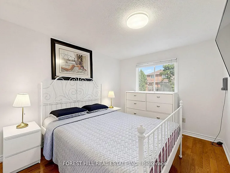 44 Lund St N #MAIN SECOND — Photo 23