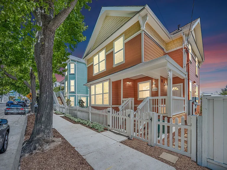 2016 - 2020 Dwight Way — Photo 1