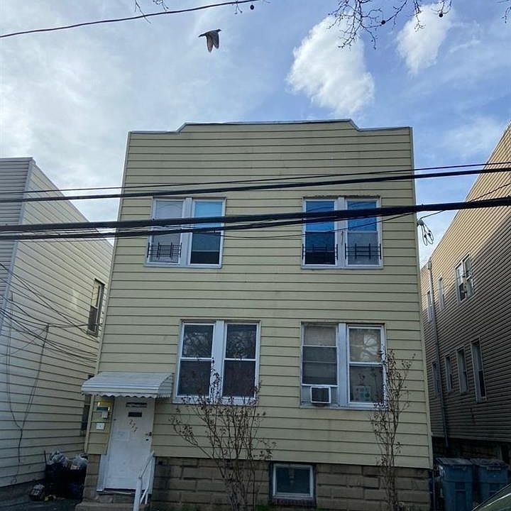 1st image of 277 Liberty Ave APT 1