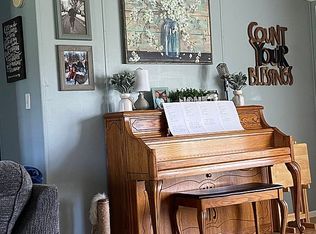 20586 Okemos Rd, Big Rapids, MI 49307