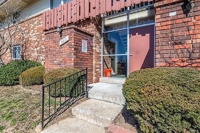 1st image of 4219 Carrollton Dr APT D