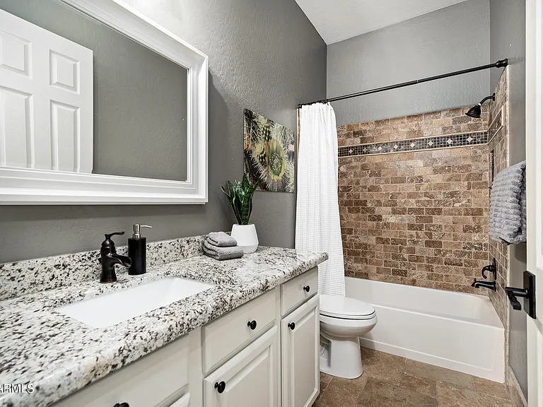7940 E Quill Ln — Photo 22
