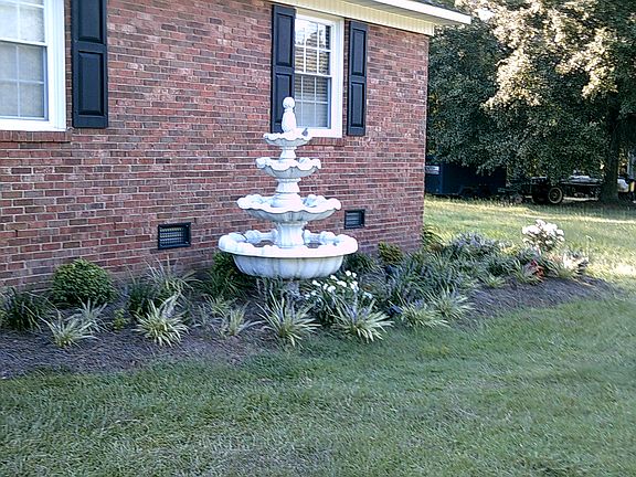 3rd image of 3202 Lynwood Dr