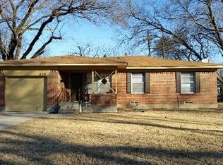 419 Royal Crest Dr, Richardson, TX 75081