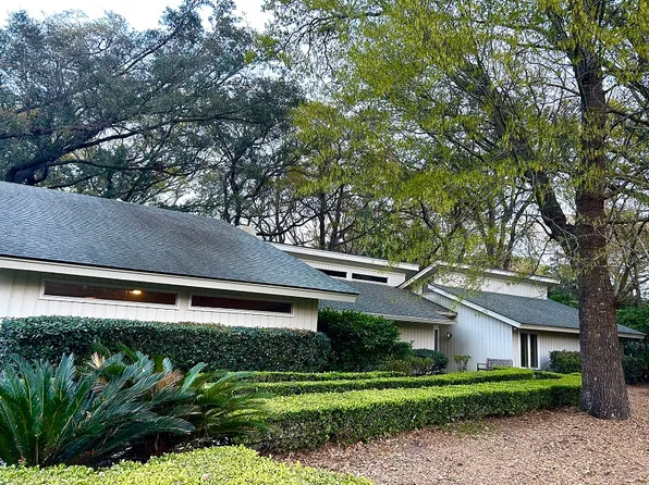 98 Barony Ln, Hilton Head Island, SC 29928