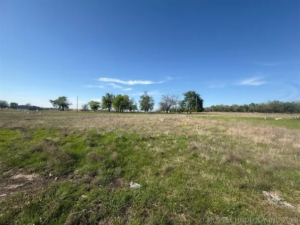 16920 W 828th Rd, Tahlequah, OK 74464