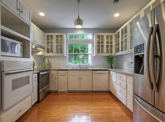 5th image of 8015 Lewis Mountain Dr