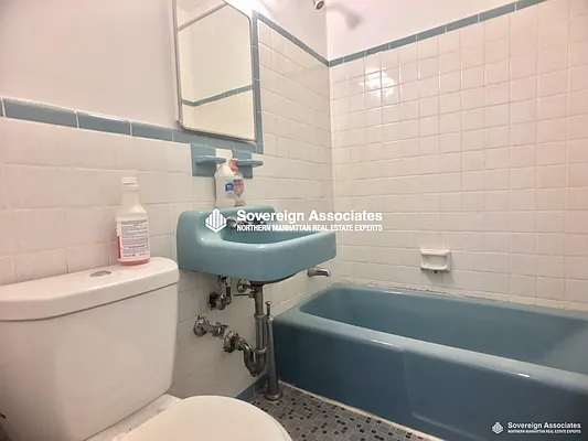 Rented by Sovereign Associates | media 21