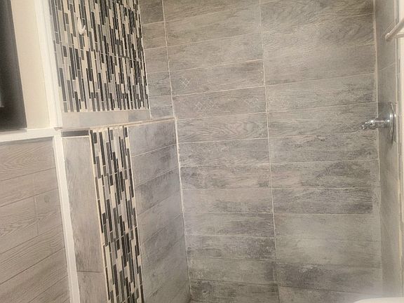 4th image of 209 E 24th Ave #10