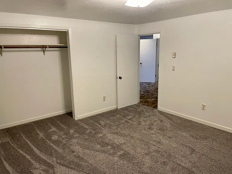 Fourth bedroom