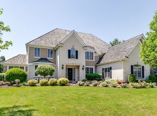 14669 N Somerset Cir, Libertyville, IL