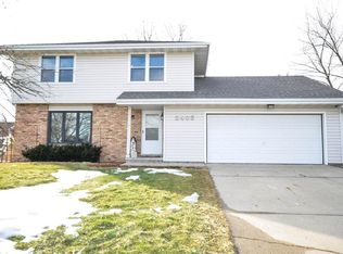 2408 Trails End SW, Altoona, IA 50009